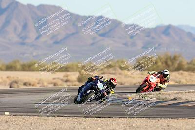 media/Dec-07-2025-CVMA (Sun) [[3e7d2de5dc]]/Race 16-Formula Middleweight/